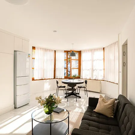 Deluxe Swan Stone Castle Hotel apartamentowy 4*