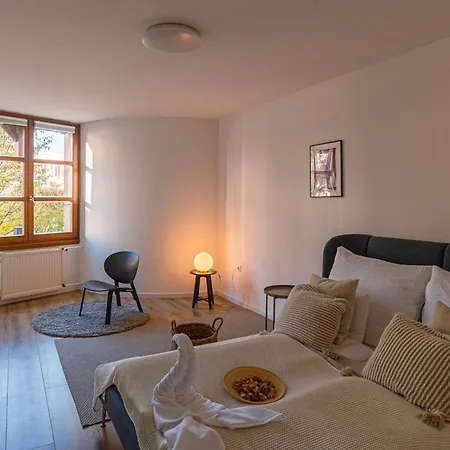 Hotel apartamentowy Deluxe Swan Stone Castle Budapeszt