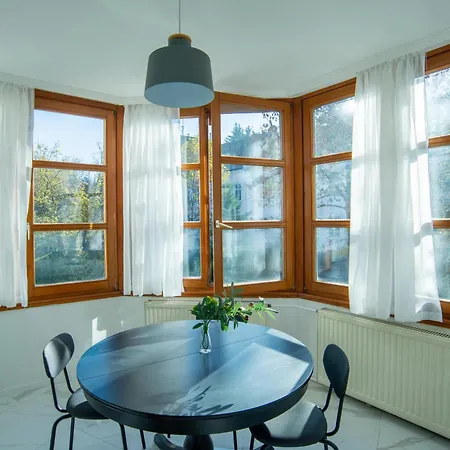 Deluxe Swan Stone Castle Hotel apartamentowy 4*