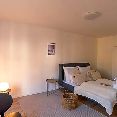 Deluxe Swan Stone Castle Lägenhetshotell 4*