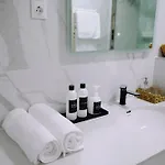 מלון דירות Deluxe Swan Stone Castle