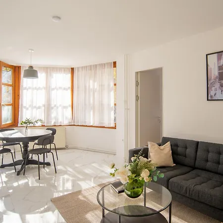 Aparthotel Deluxe Swan Stone Castle 4*